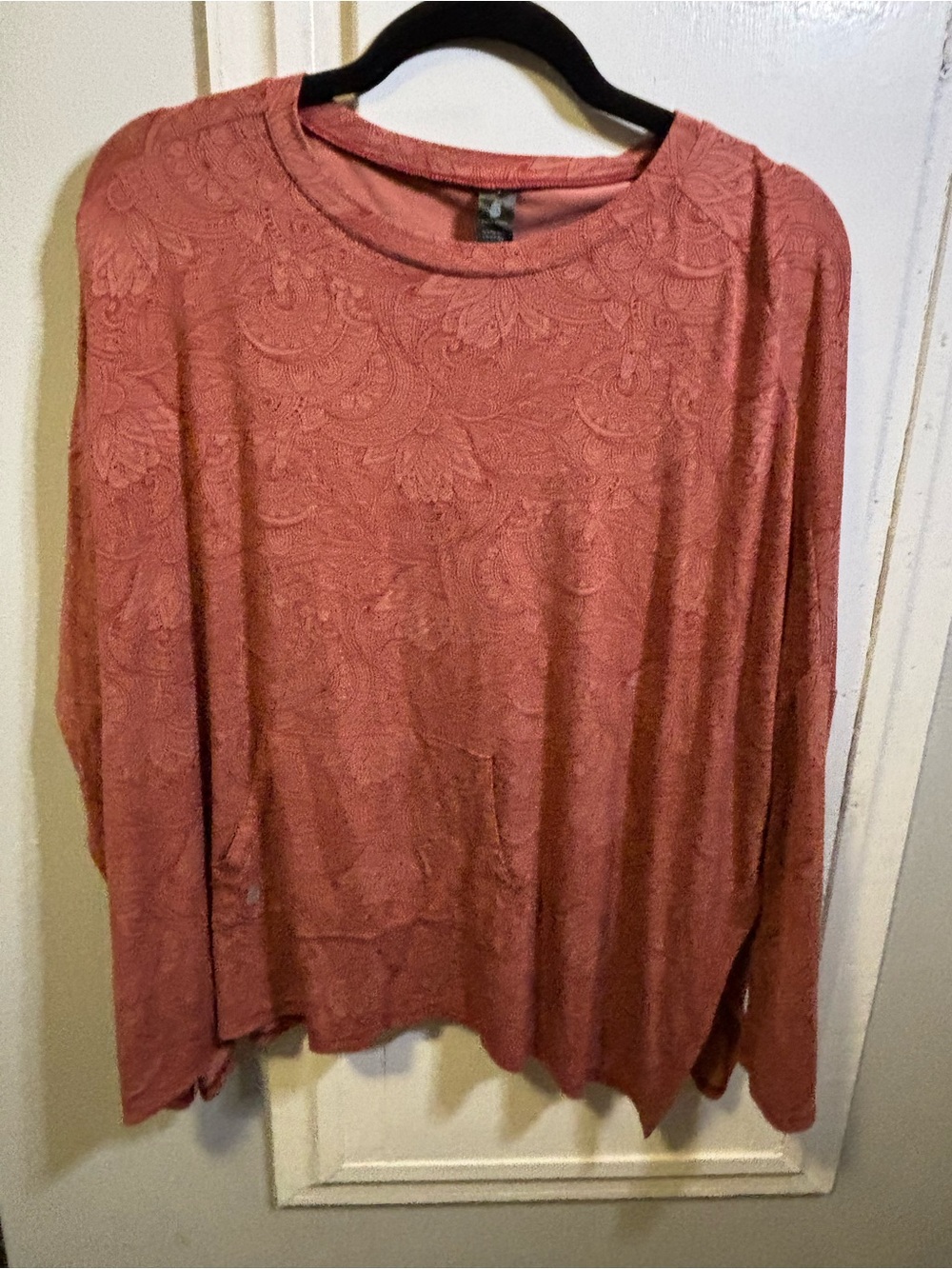 Mandala pattern Long Sleeve Top with side slits